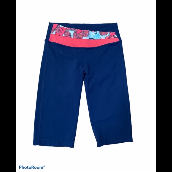 lululemon athletica Pants - Lululemon blue cropped pant size 6
